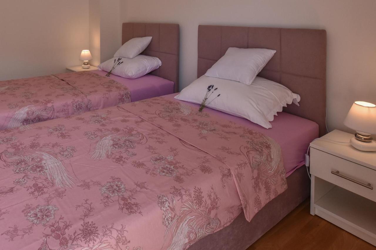 New Luxury 3 Bedroom 4 Air Conditioners 扎达尔 外观 照片