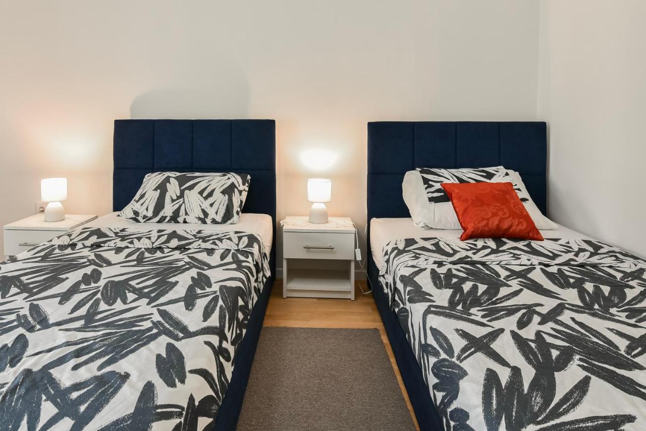New Luxury 3 Bedroom 4 Air Conditioners 扎达尔 外观 照片
