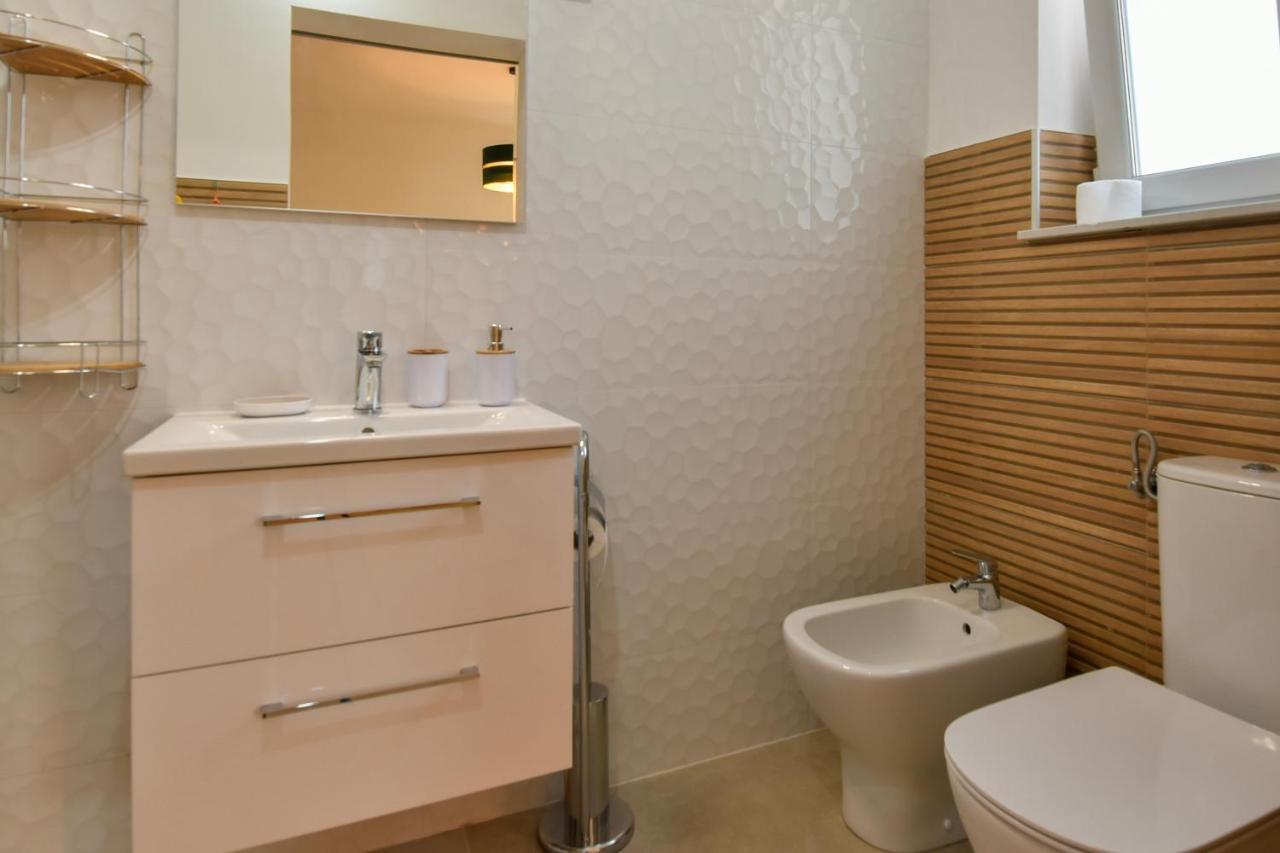 New Luxury 3 Bedroom 4 Air Conditioners 扎达尔 外观 照片