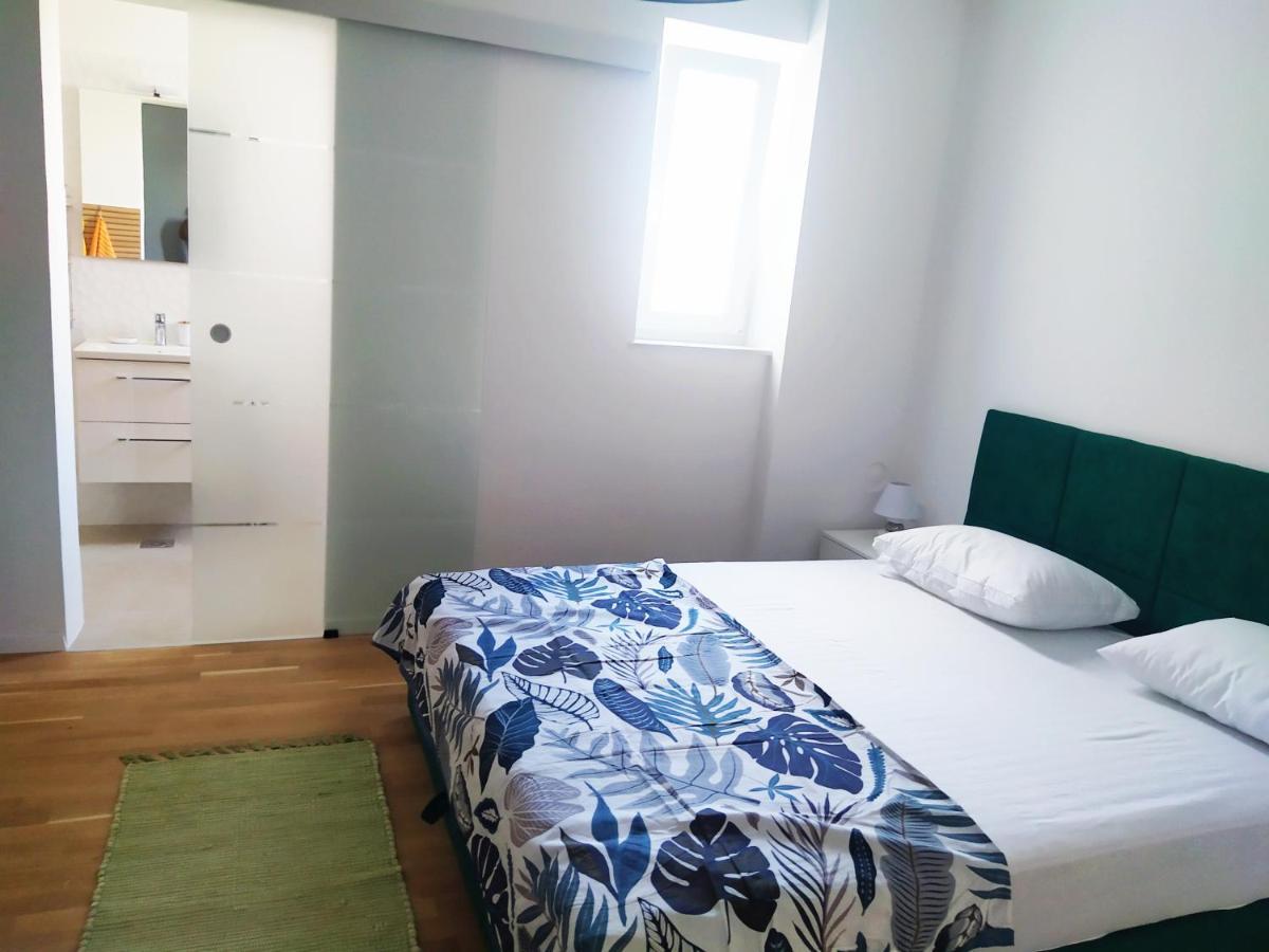 New Luxury 3 Bedroom 4 Air Conditioners 扎达尔 外观 照片